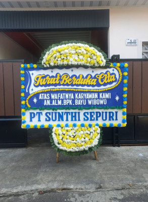 Papan Bunga Duka di Brang Ene